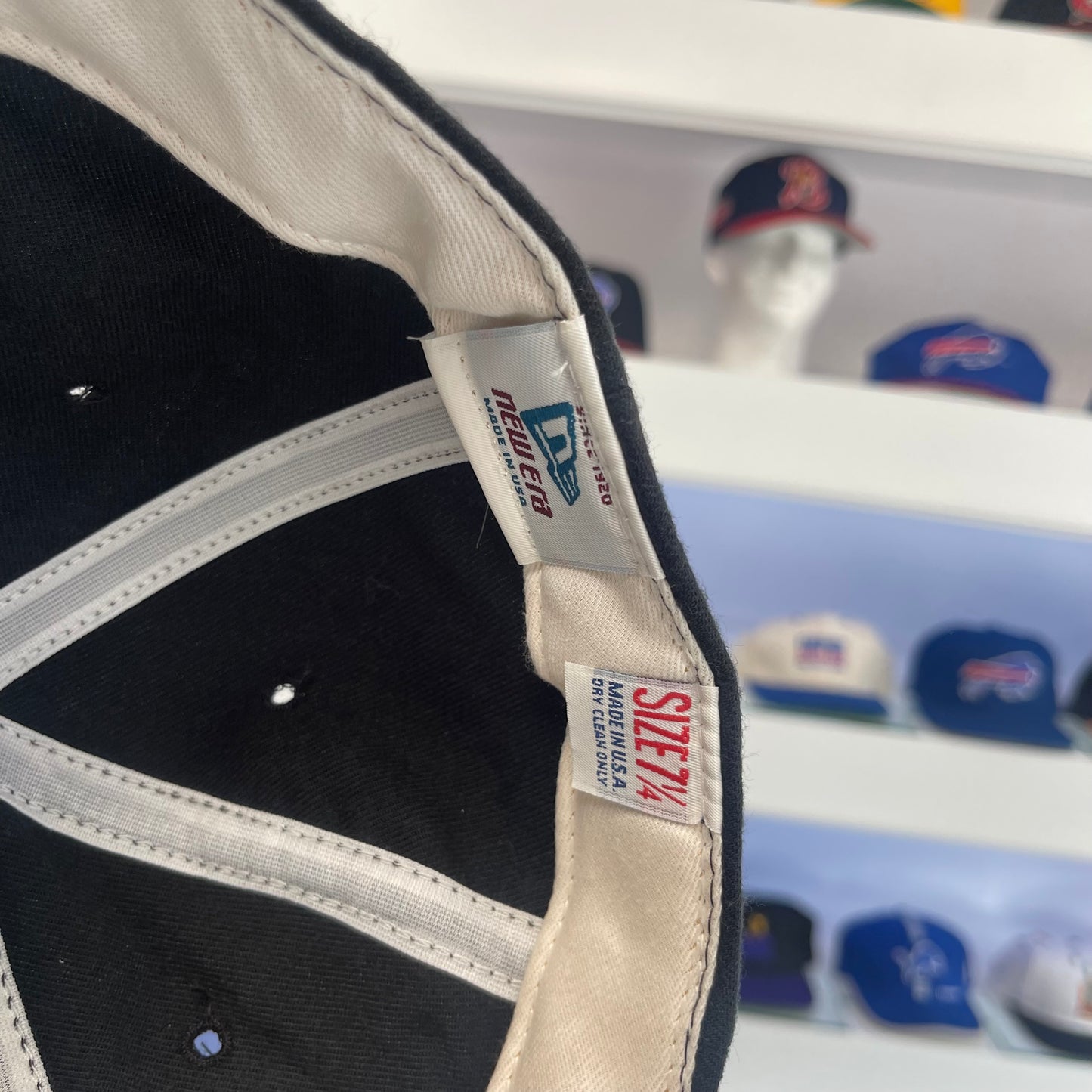 Vintage 1990s NBA Cleveland Cavaliers Wool Fitted Size 7 1/4