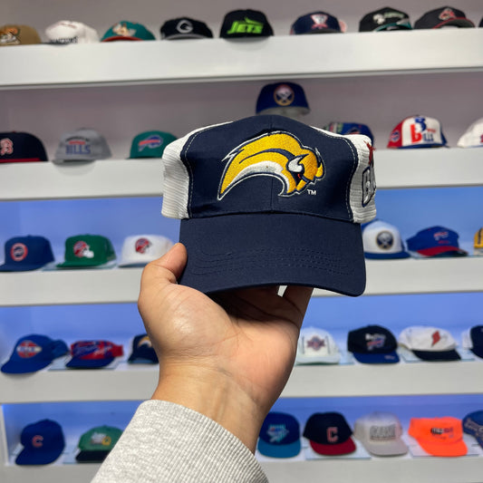 Vintage NHL Buffalo Sabres Labatt Blue Trucker Snap Back