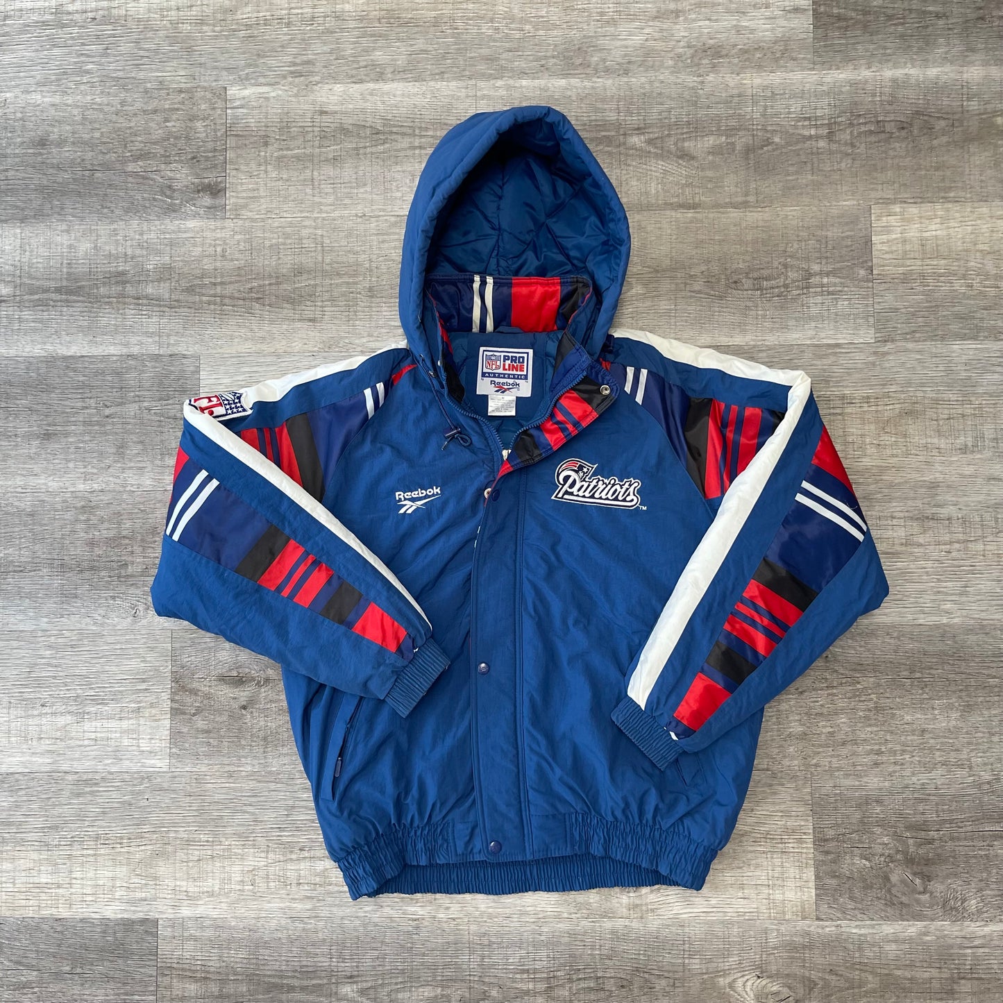 1990s New England Patriots Reebok Jacket Medium