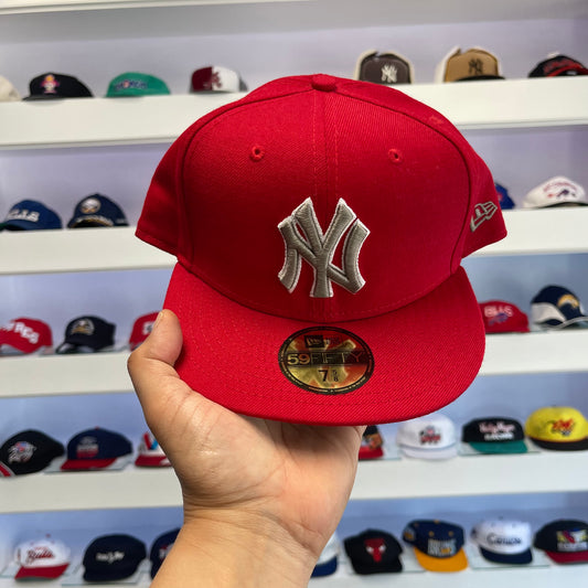 New York Yankees Red Fitted Size 7 5/8