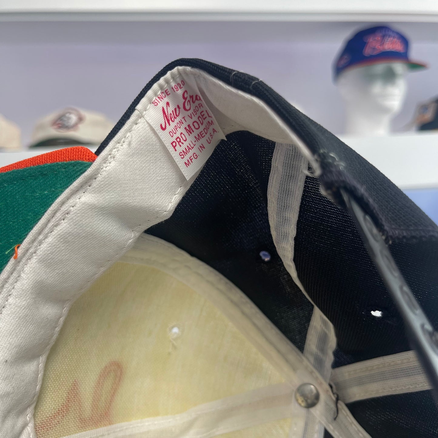 Vintage MLB Baltimore Orioles Nylon Snap Back