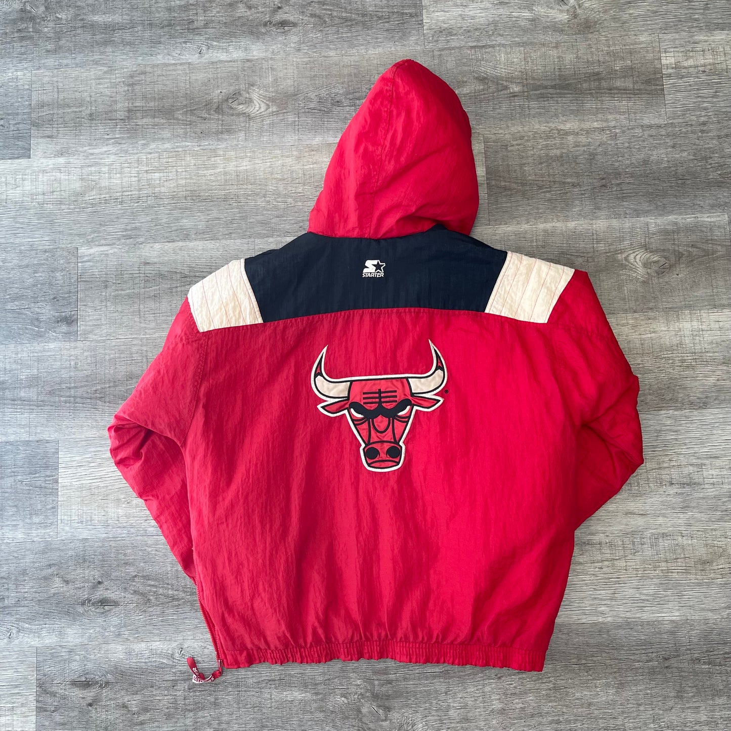 1990s Chicago Bulls Starter Pull Over Size XL