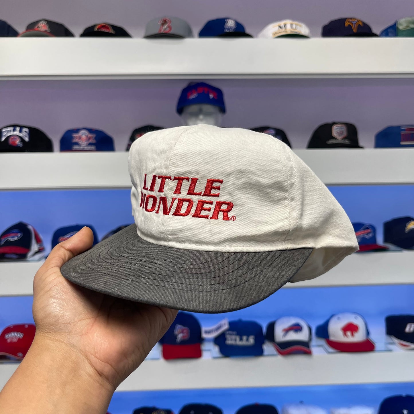 Vintage 1990s Little Wonder Snap Back
