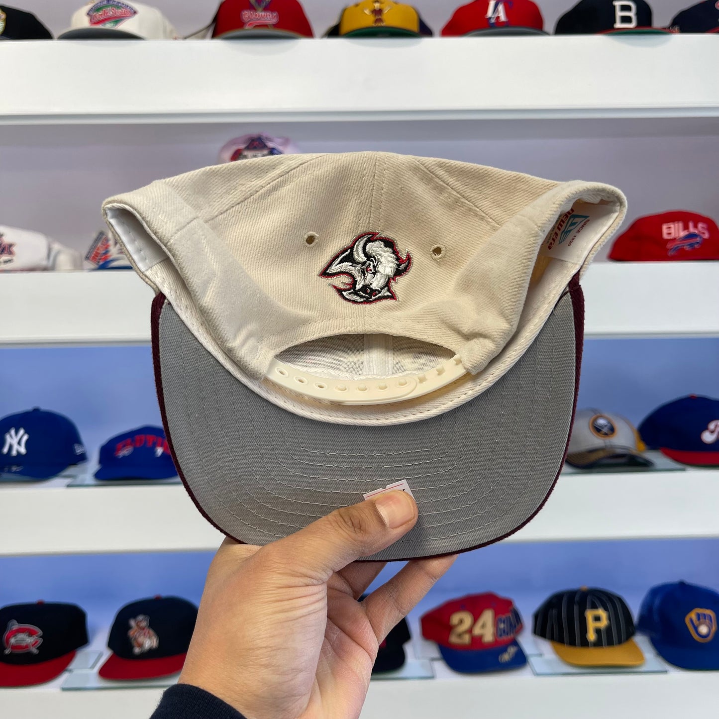 Vintage 1990s NHL Buffalo Sabres Goat Head Snap Back Dead Stock New