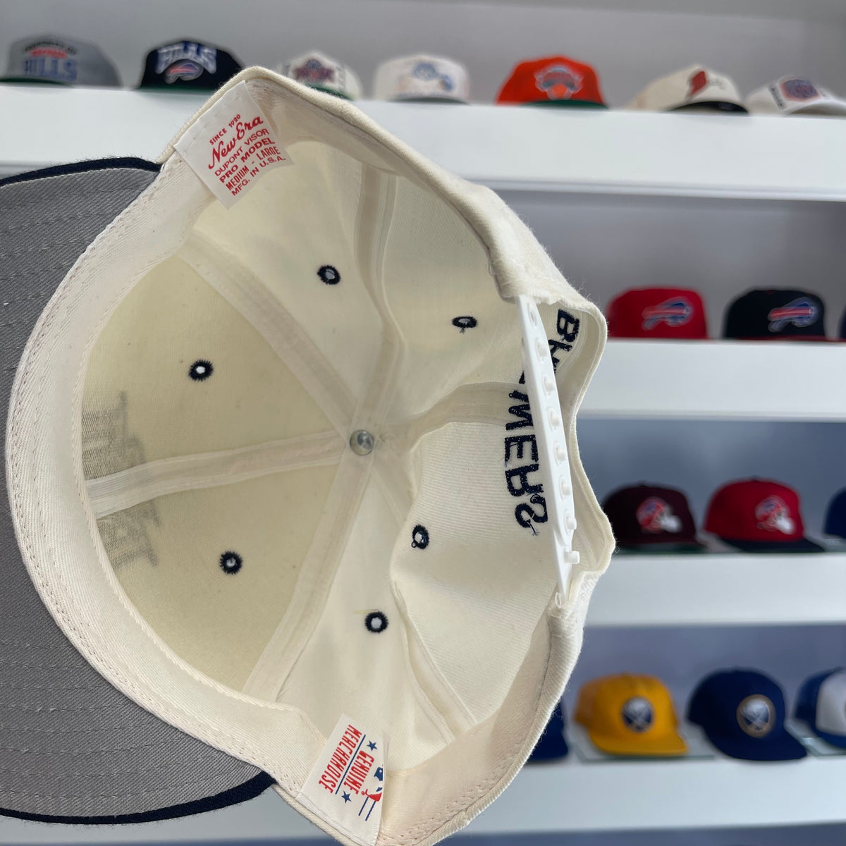 Vintage 1990s MLB Milwaukee Brewers Wool Snap Back White Dome NWT