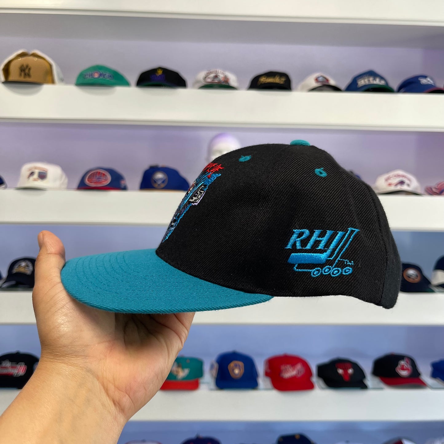 Vintage 1994 RHI Buffalo Stampede Snap Back