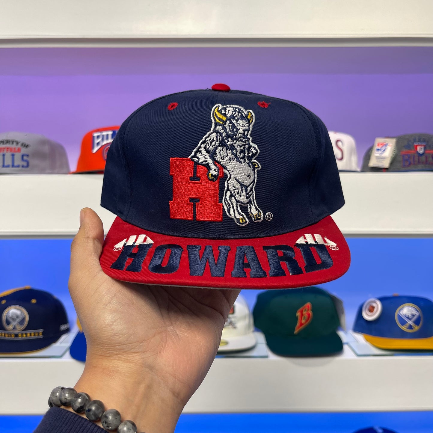 Vintage 1990s NCAA Howard Bison Snap Back