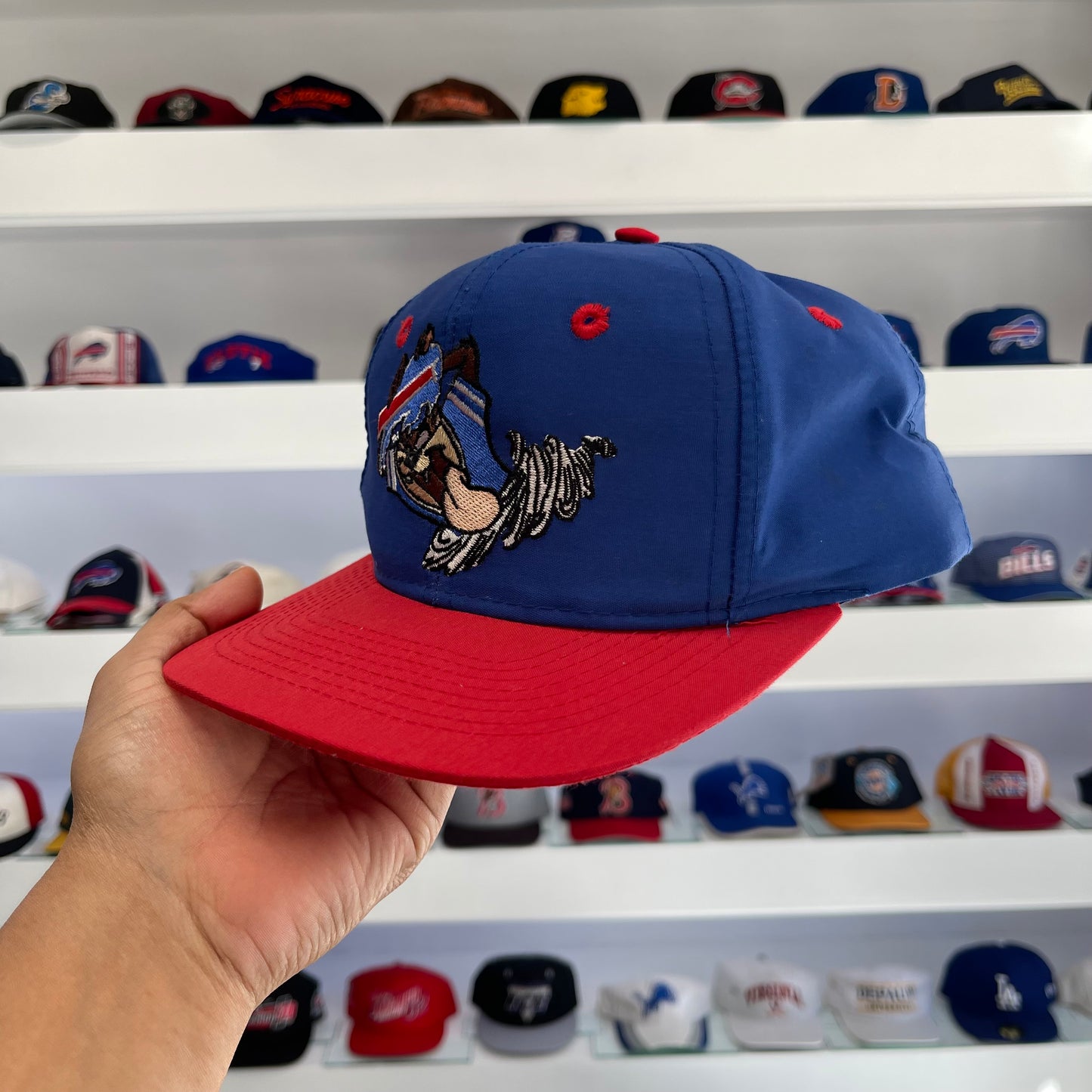 Vintage 1990s Buffalo Bills Tasmanian Devil Looney Tunes Twill Snap Back