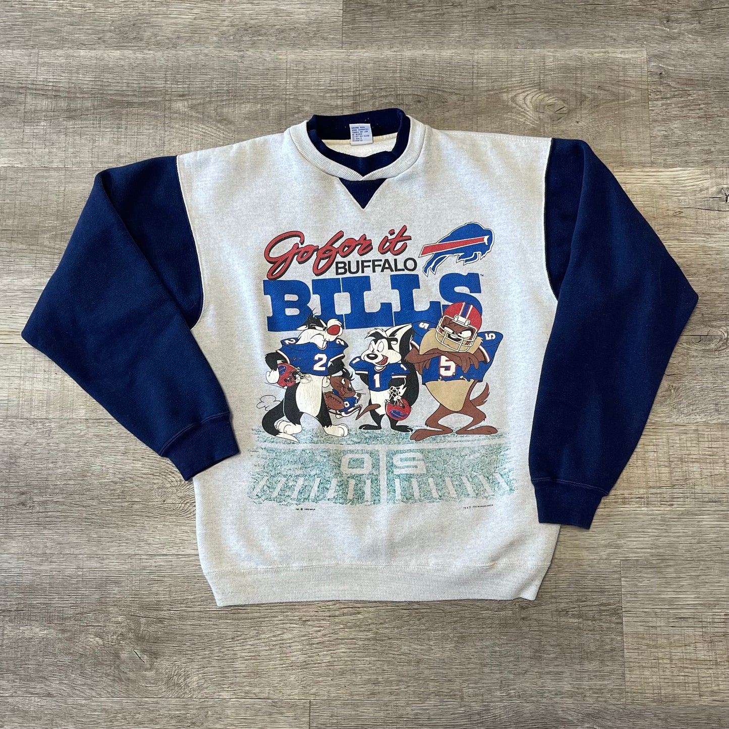 1993 Buffalo Bills Looney Tunes Cartoon Sweatshirt Size Large