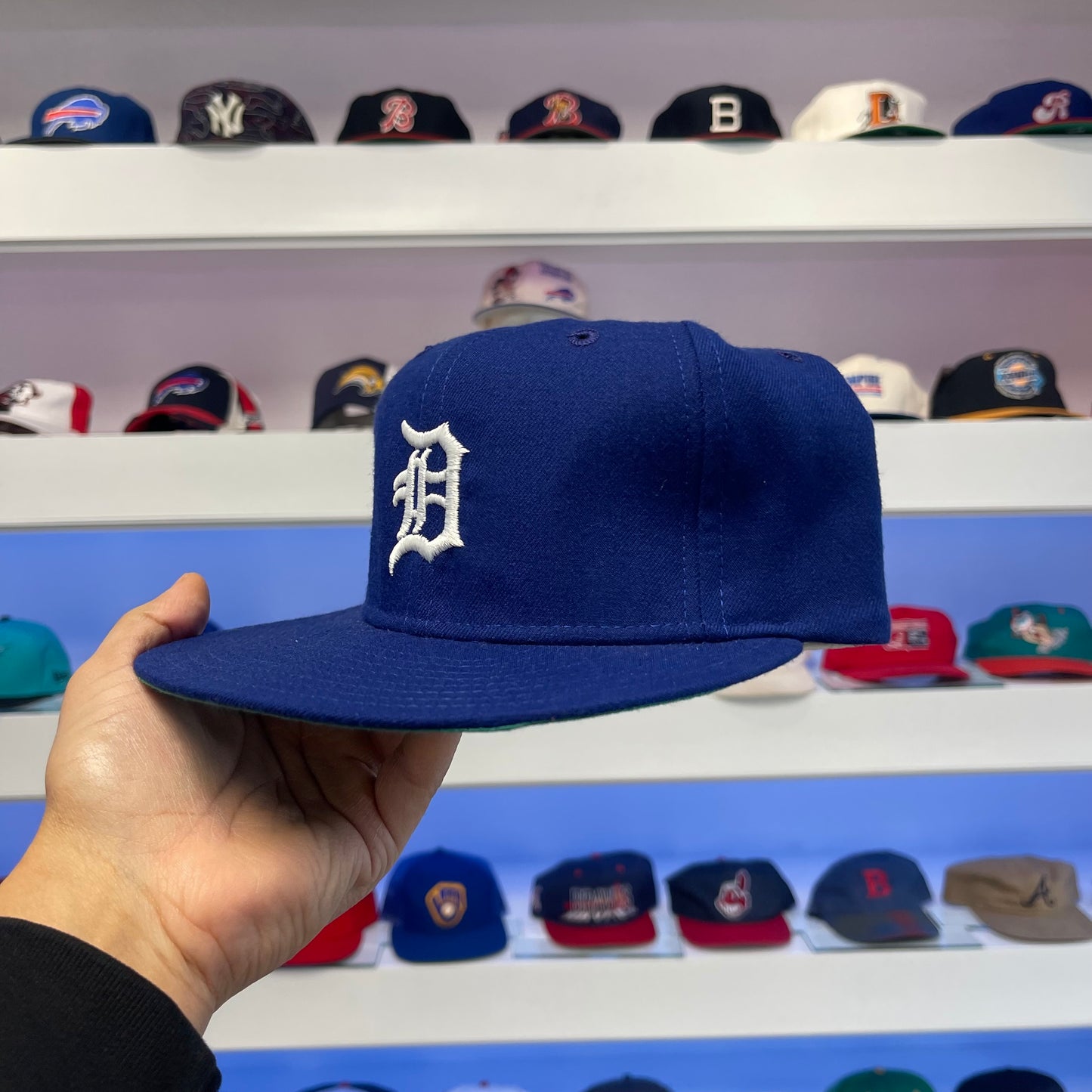 Vintage 1990s MLB Detroit Tigers Royal Wool Snap Back