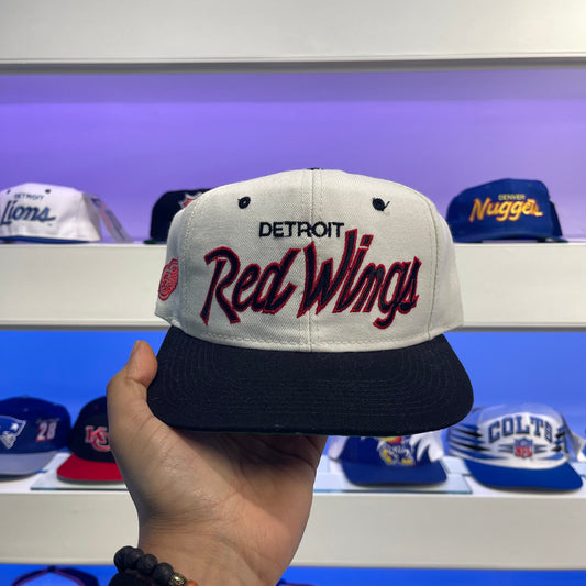 Vintage 1990s NHL Detroit Red wings Sports Specialties Script Wool Snap Back New without Tags