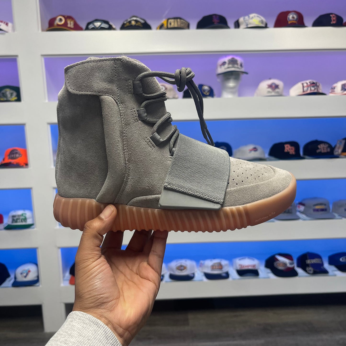 Brand New Yeezy Boost 750 Grey Gum Size 8