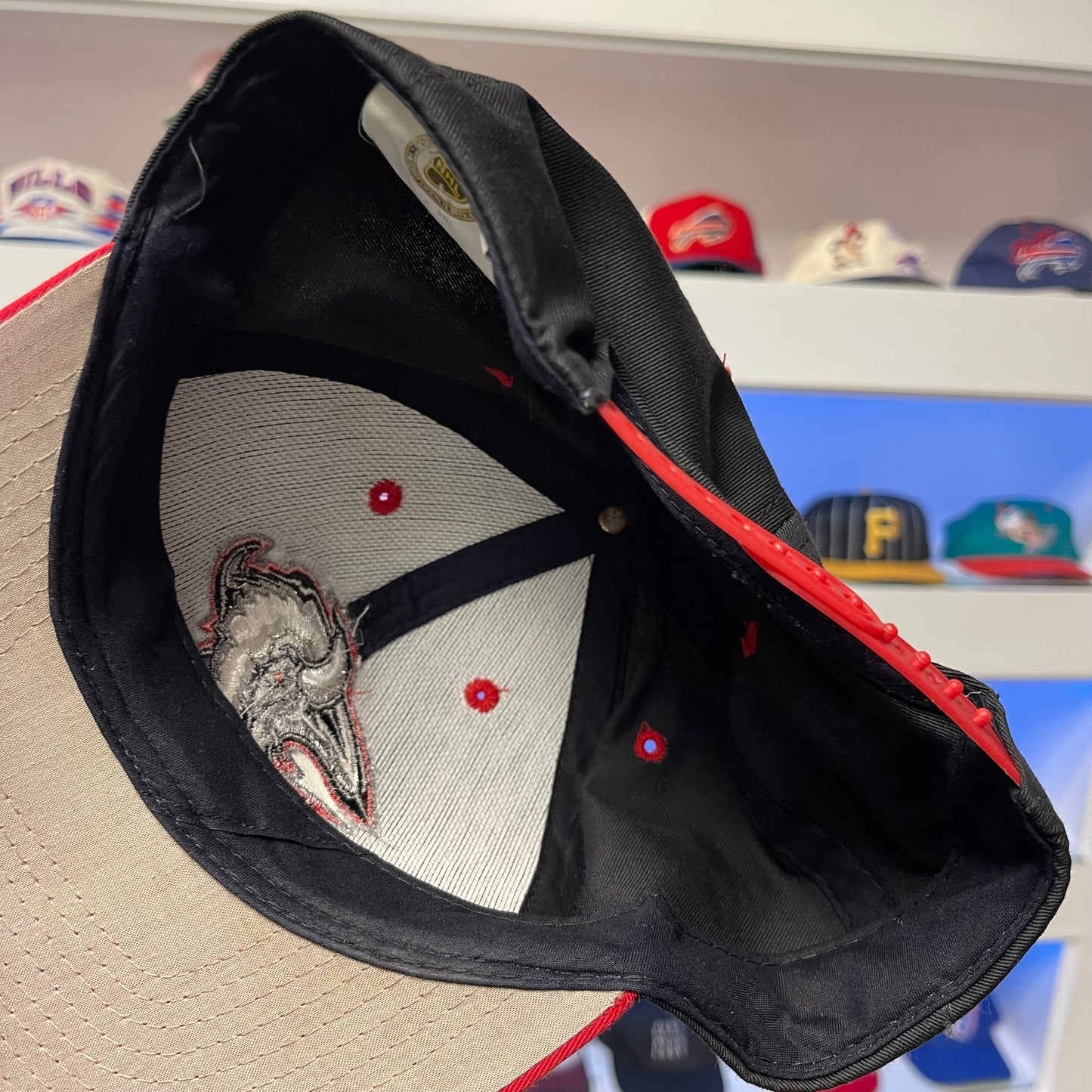Vintage 1990s NHL Buffalo Sabres Twill Snap Back