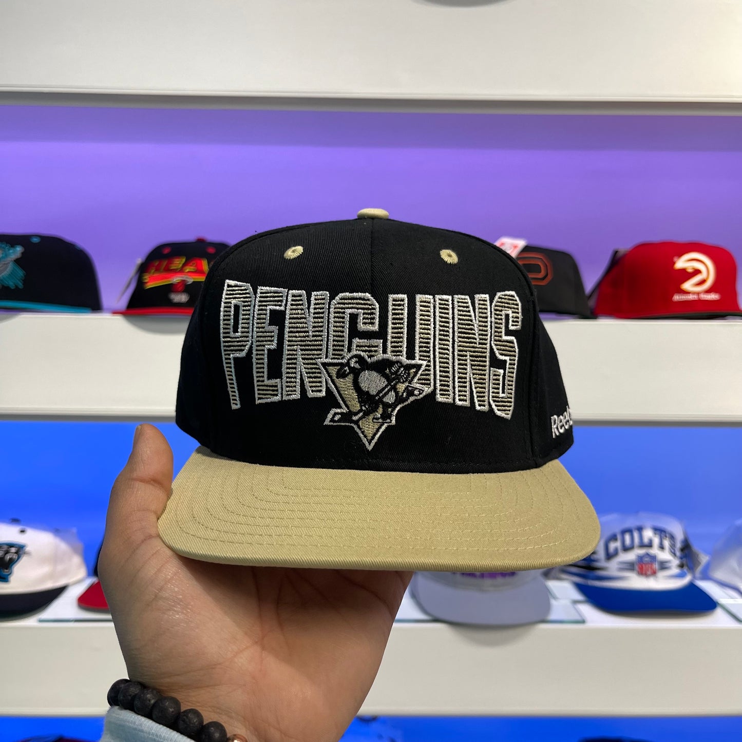 Vintage NHL Pittsburgh Penguins Reebok Snap Back Dead Stock New