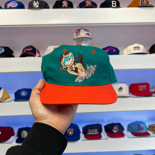 Vintage 1990s Miami Dolphins Tasmanian Devil Looney Tunes Twill Snap Back
