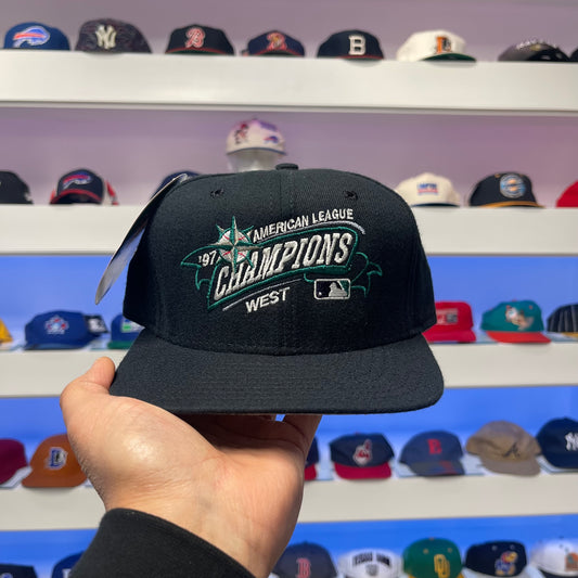 Vintage 1997 MLB Seattle Mariners AL West Champions Wool Snap Back