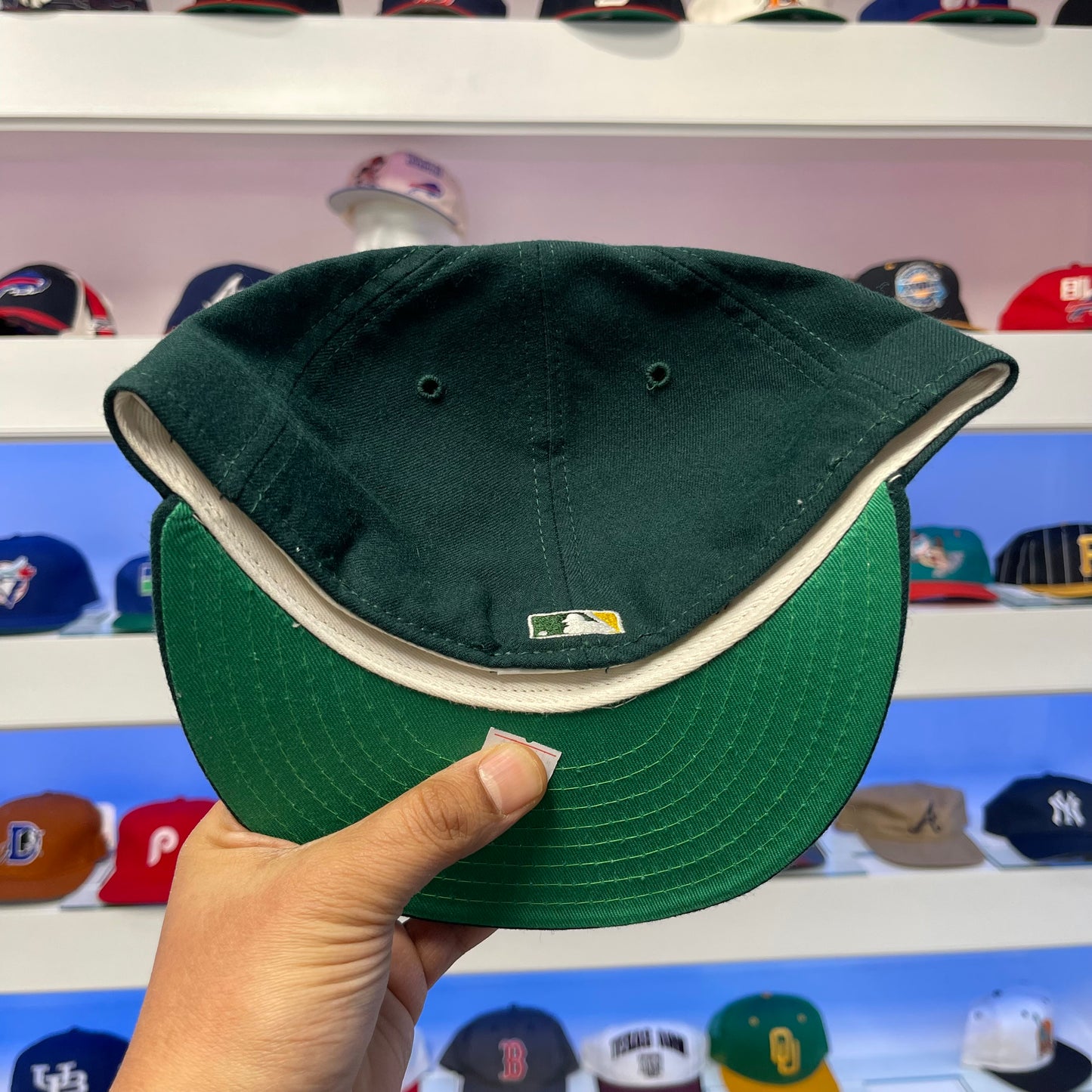 Vintage MLB Oakland Athletics 100% Wool Fitted Size 7 1/2