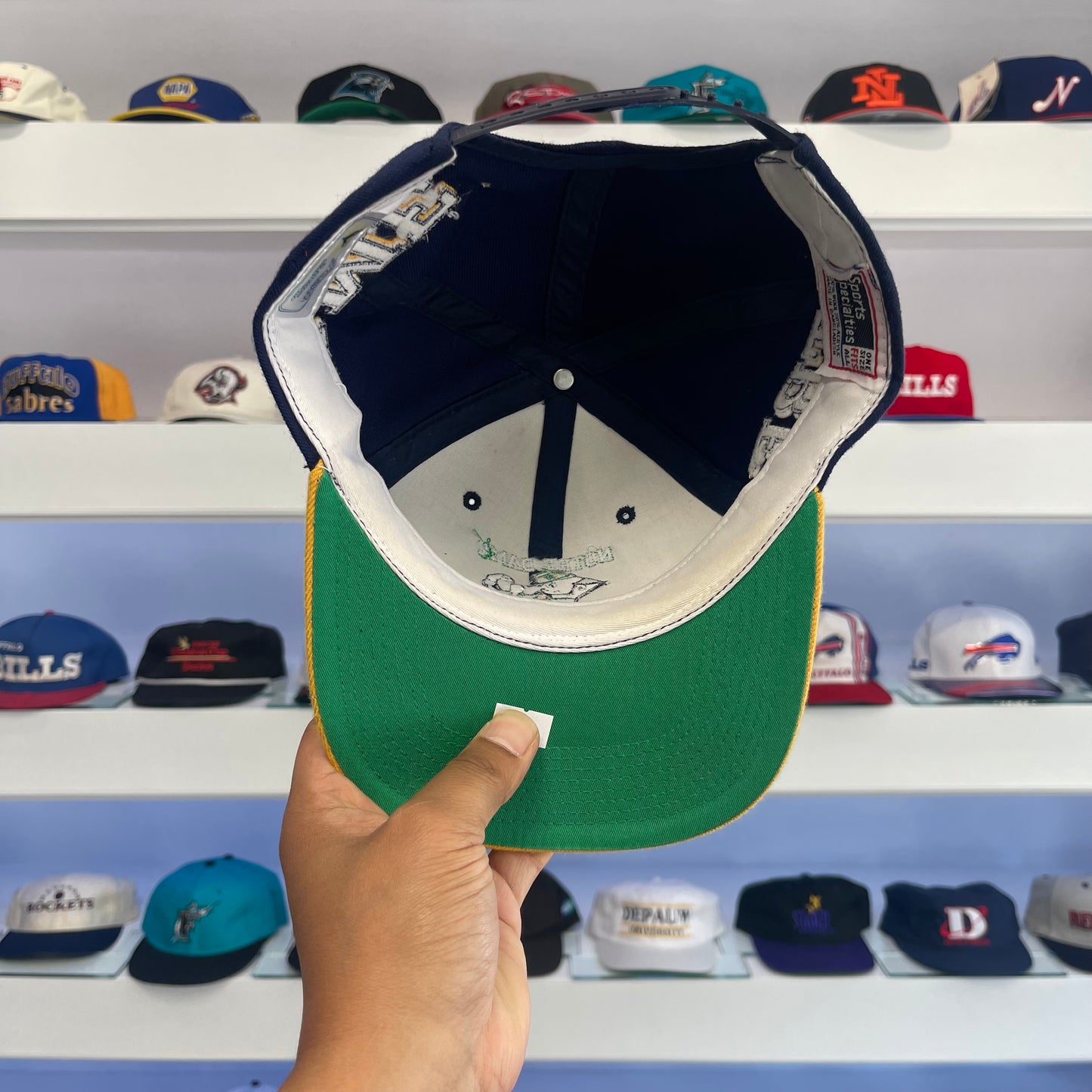 Vintage NCAA Norte Dame Fighting Irish Sports Specialties Snap Back