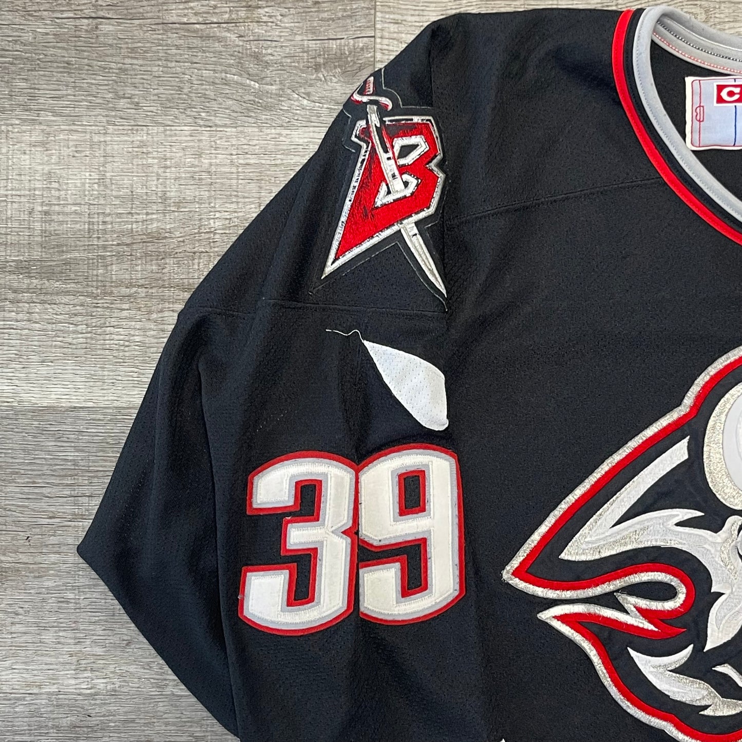 Vintage NHL Dominik Hasek Buffalo Sabres CCM GOAT Head Jersey Size XL