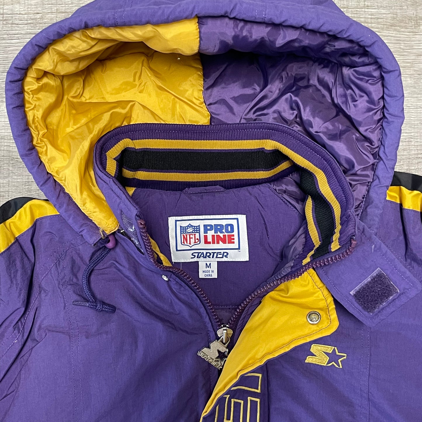 1990s Baltimore Ravens Starter Jacket Size Medium