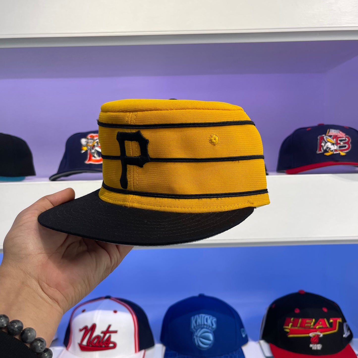 Vintage 1980s MLB Pittsburgh Pirates Pillbox New Era Fitted 6 5/8