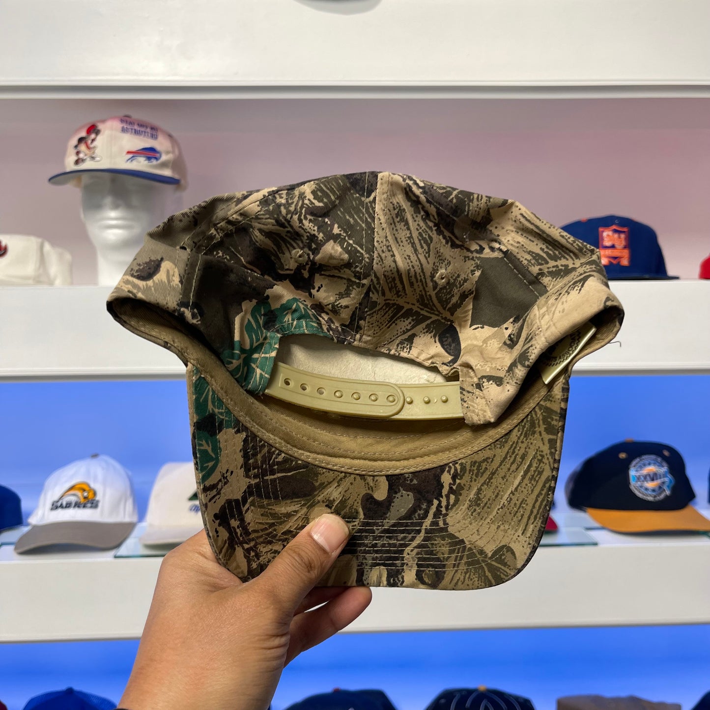 Vintage 1990s NAPA Camo Snap Back