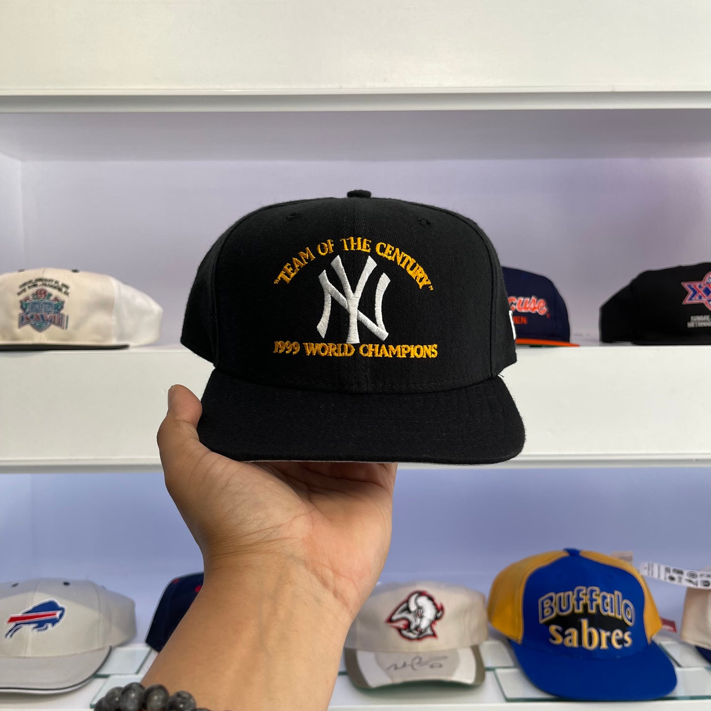 Vintage 90s MLB New York Yankees “Team of The Century” 1999 World Series Champions New Era Wool Navy Snap Back