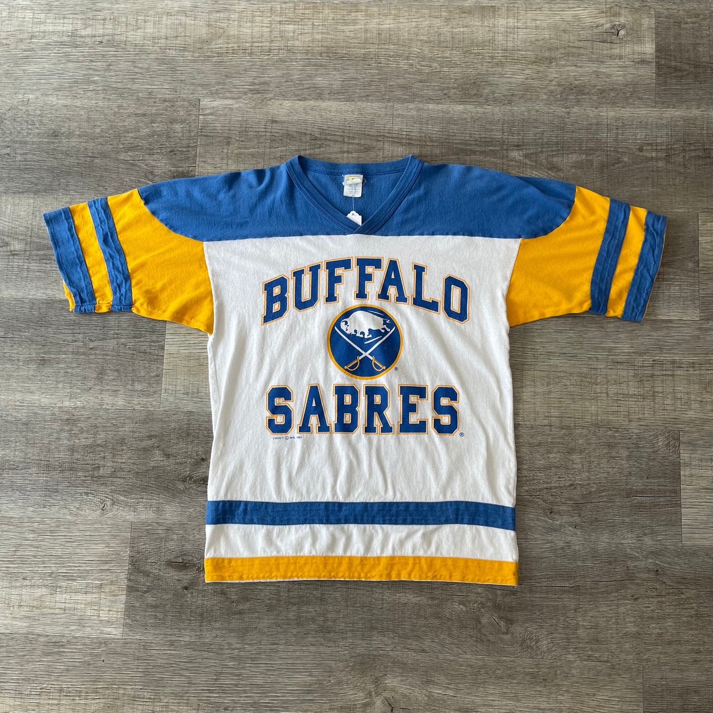 Vintage 90s Buffalo Sabres NHL T Shirt Size Medium