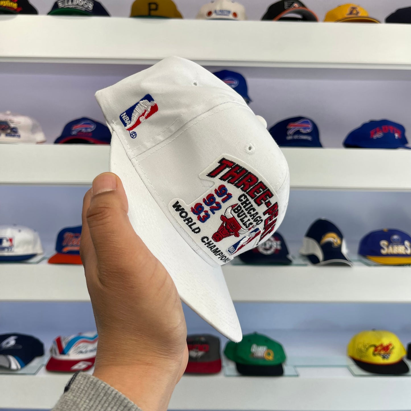 Vintage NBA Chicago Bulls Three-Peat 91,92,93 Sports Specialties Snap Back