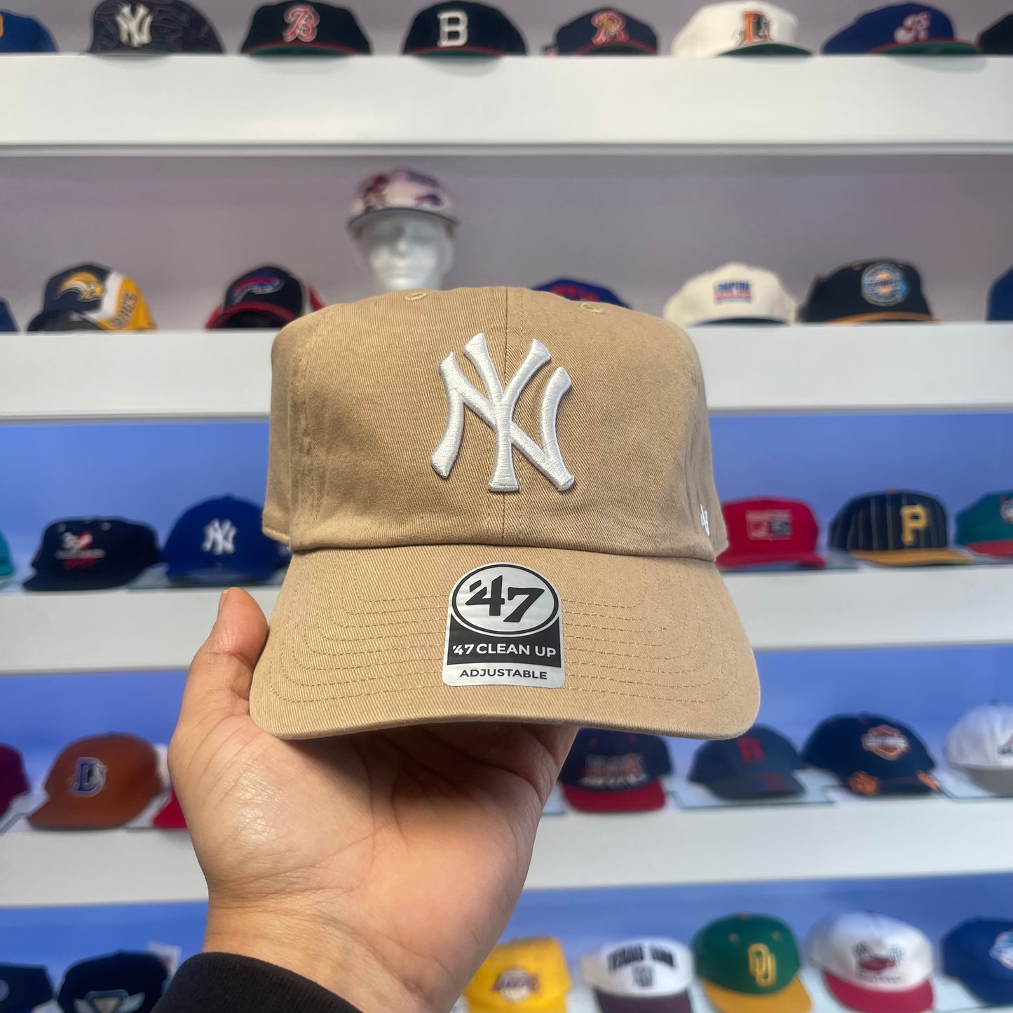 MLB New York Yankees 47 Curve Brim Strap Back