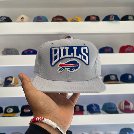 Vintage 1990s NFL Buffalo Bills Nylon Snap Back