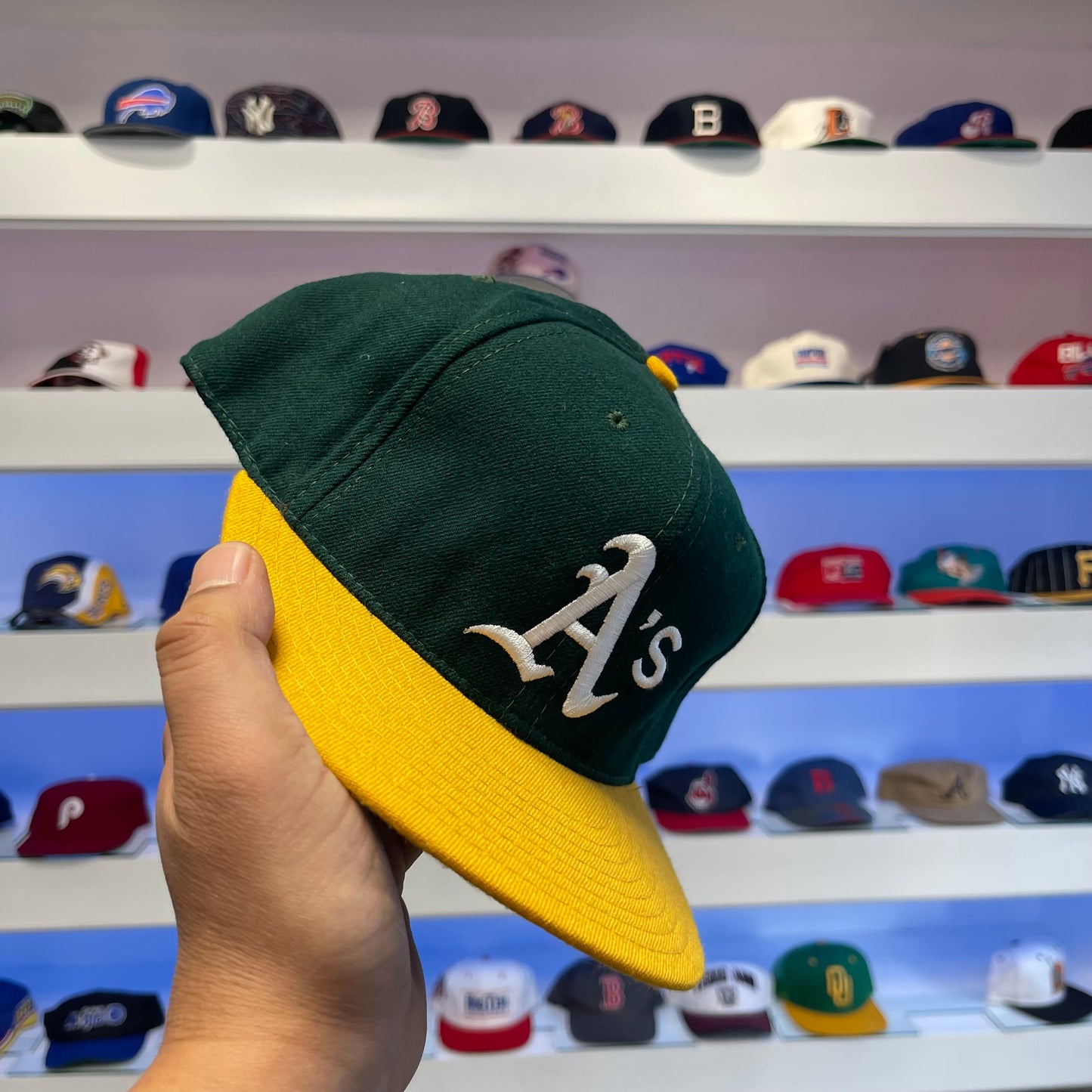 Vintage MLB Oakland Athletics 100% Wool Fitted Size 7 1/2