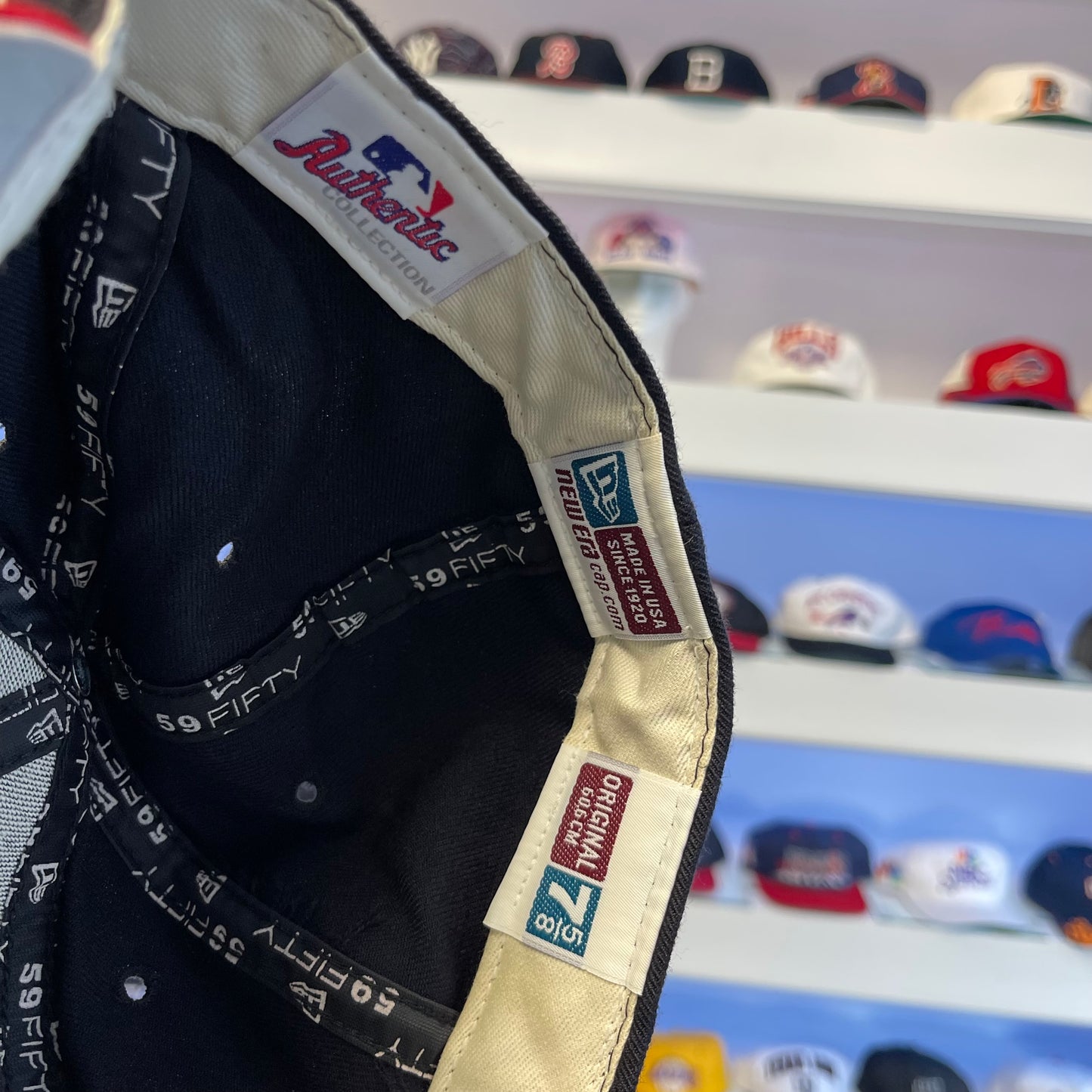 Vintage MLB Cleveland Indians Chief Wahoo Fitted Size 7 5/8