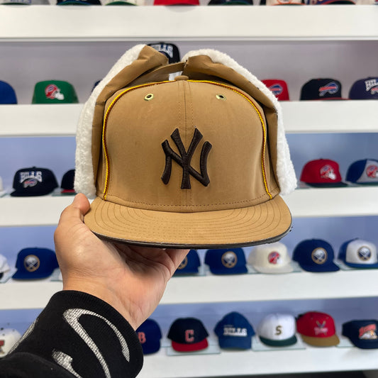 Vintage Y2K New York Yankees “Dabu Dog Ear” Wheat/Camel Suede Crown Size 7 5/8