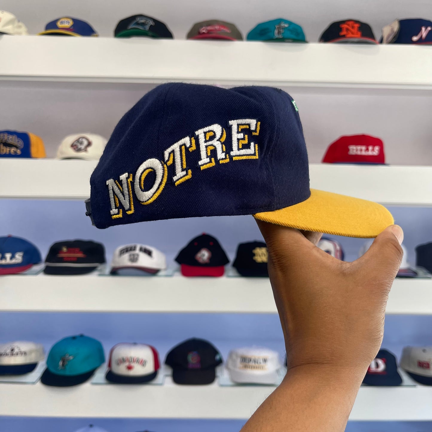 Vintage NCAA Norte Dame Fighting Irish Sports Specialties Snap Back