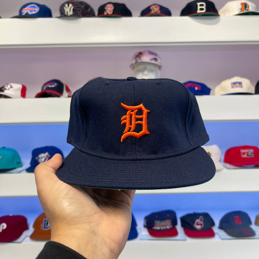 Vintage 1990s MLB Detroit Tigers Orange Logo Wool Snap Back