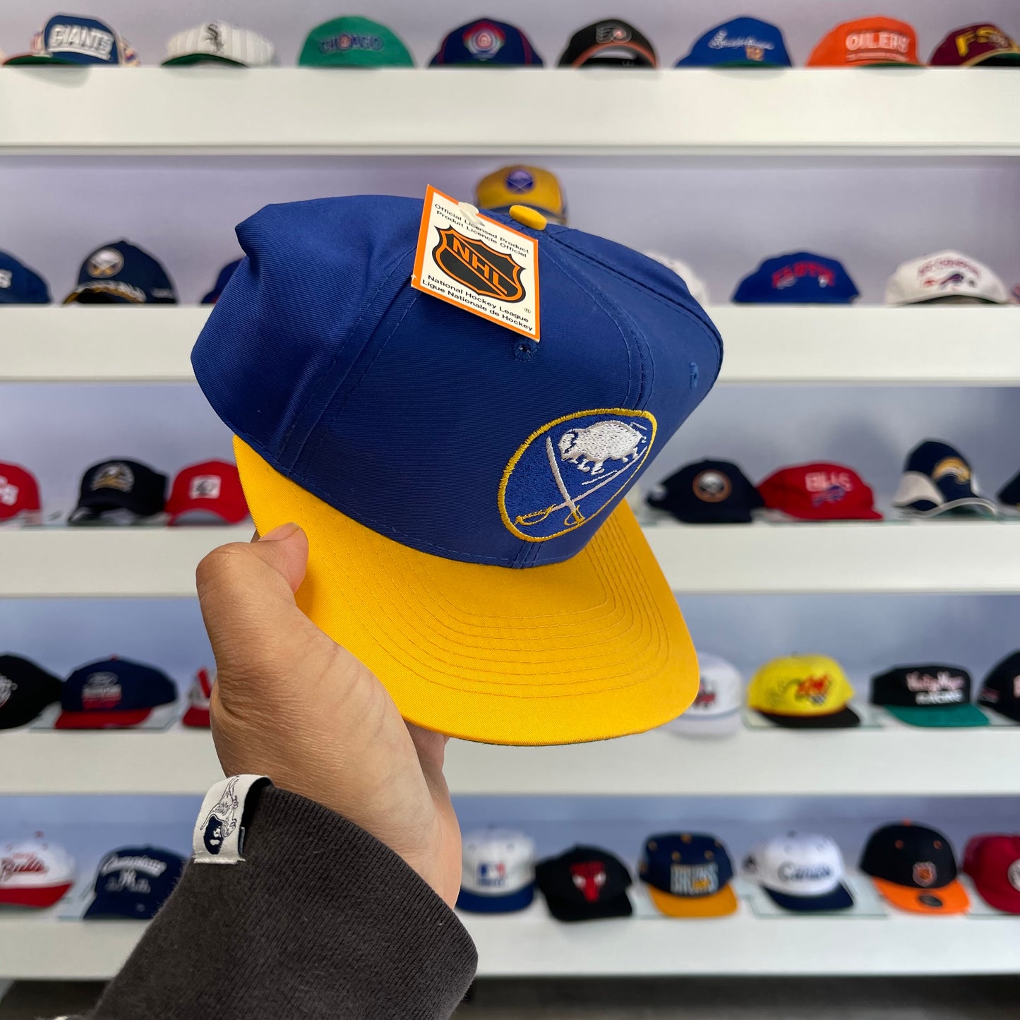 Vintage 1990s NHL Buffalo Sabres Twill Snap Back