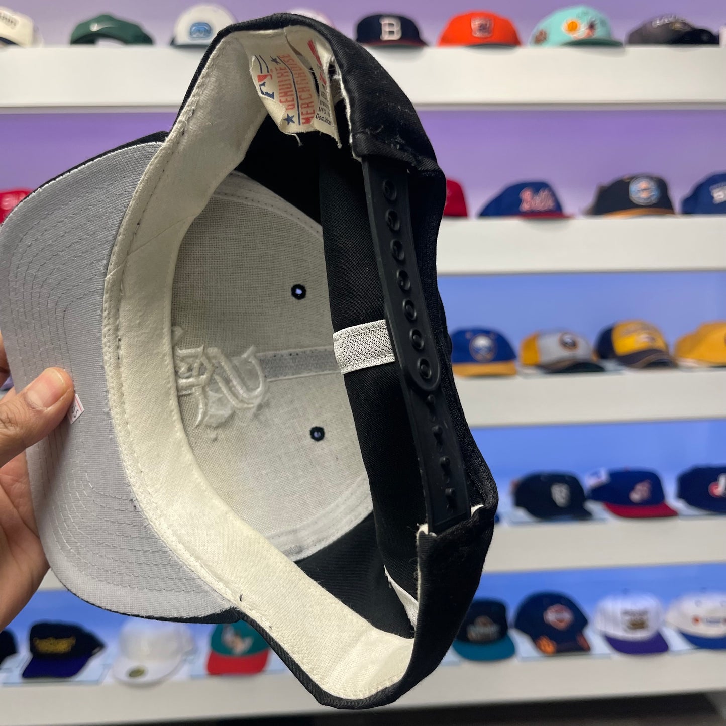 Vintage MLB Chicago White Sox Twill Snap Back