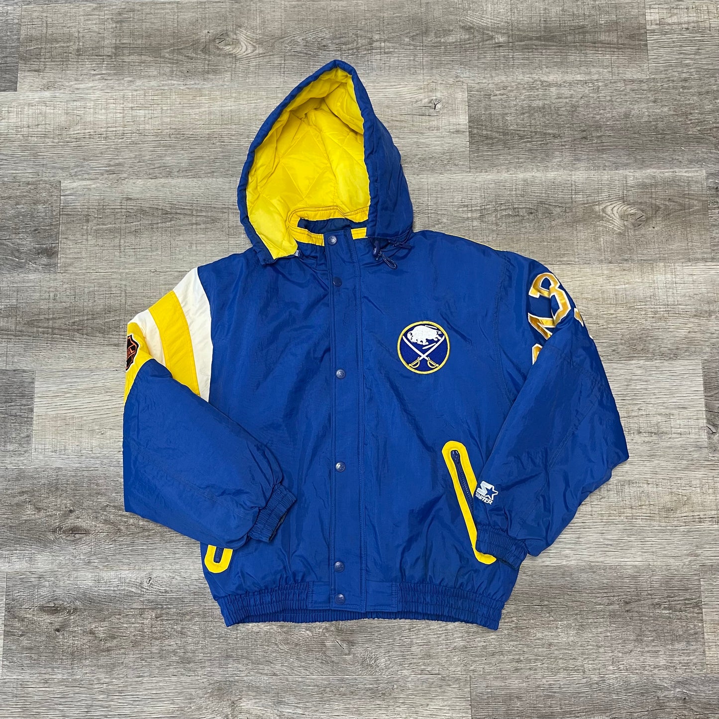 1990s Buffalo Sabres Starter Puffer Jacket Size Medium