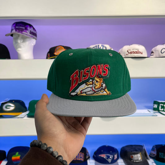 1990s MiLB Buffalo Bisons Sliding Logo Green New Era Snap Back