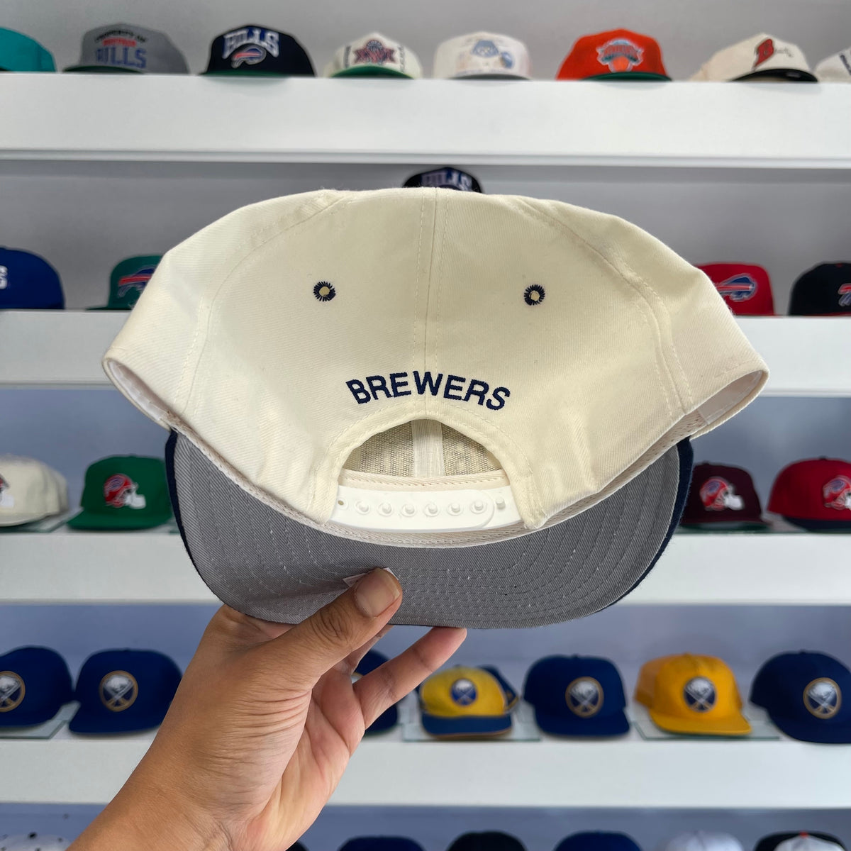 Vintage 1990s MLB Milwaukee Brewers Wool Snap Back White Dome NWT