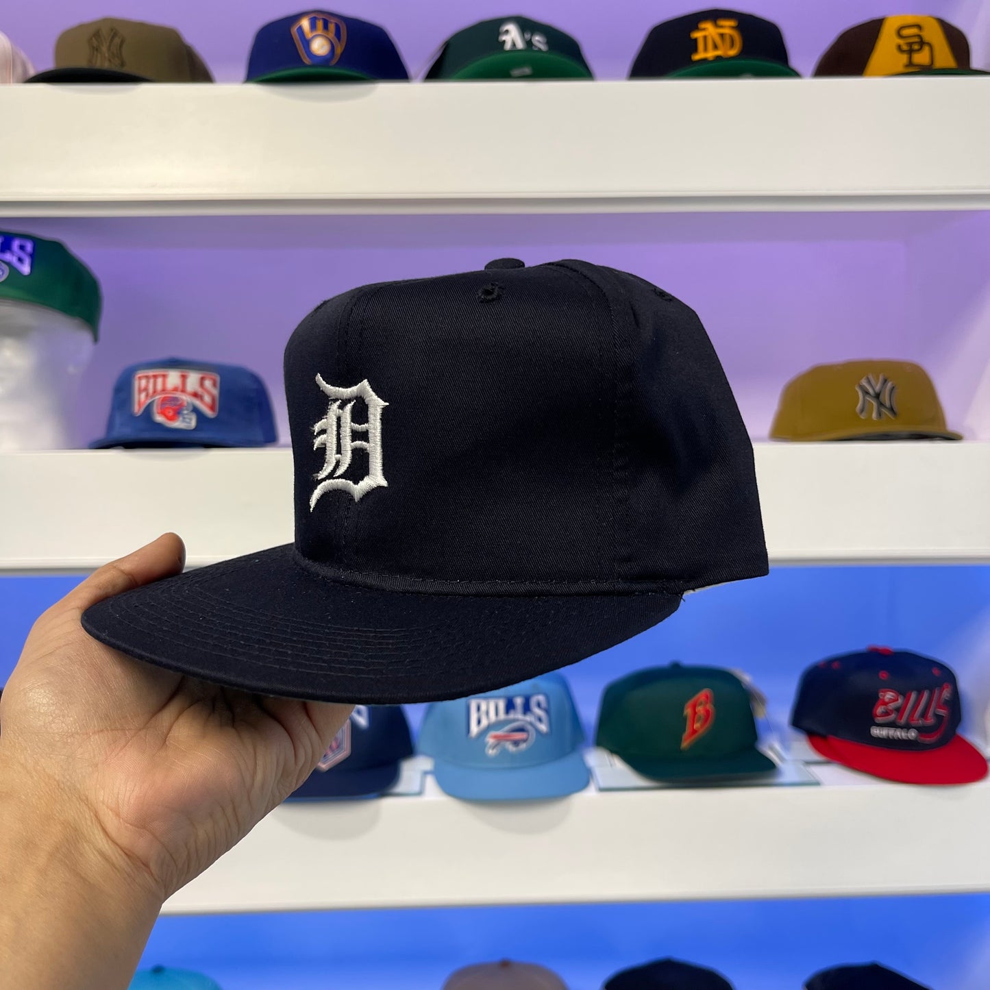 Vintage 1990s MLB Detroit Tigers New Era Twill Snap Back Dead Stock New