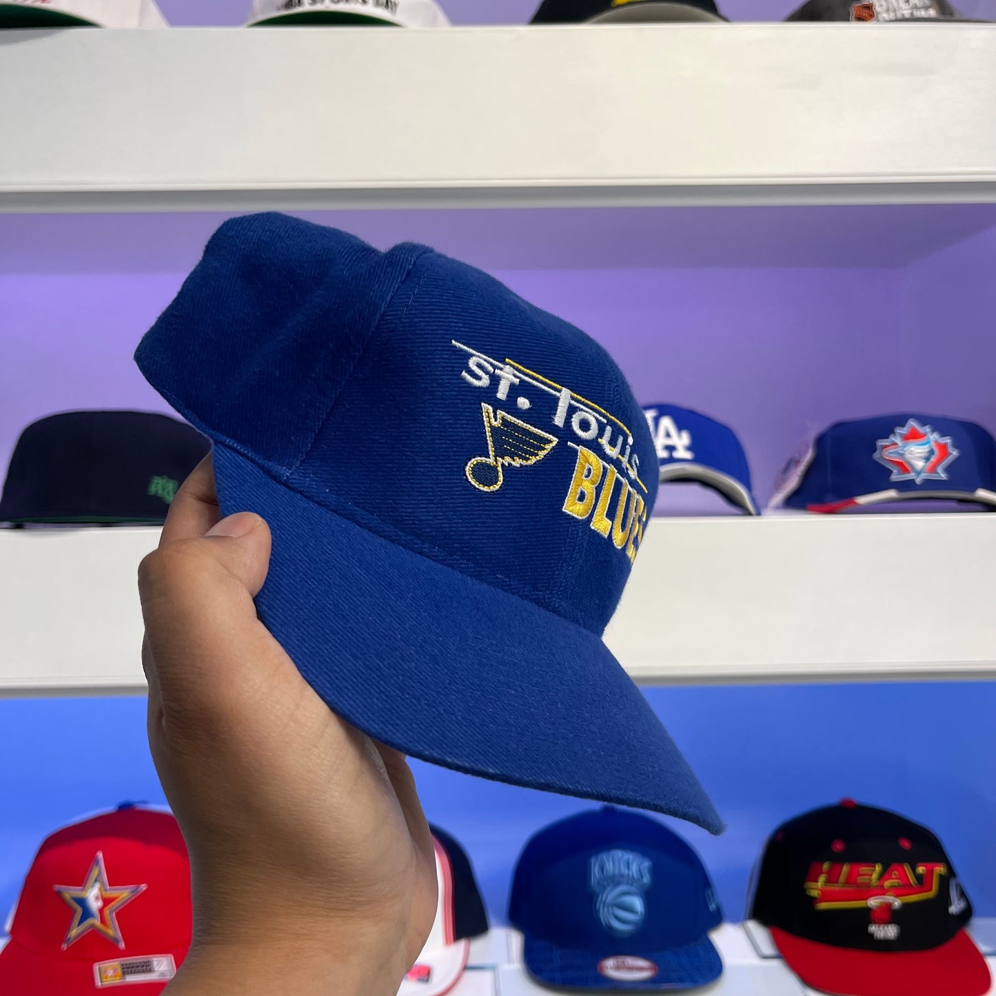 Vintage 1990s NHL St. Louis Blues Snap Back