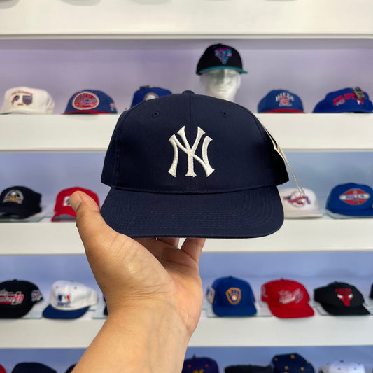 Vintage 1990s MLB New York Yankees Twill Snap Back