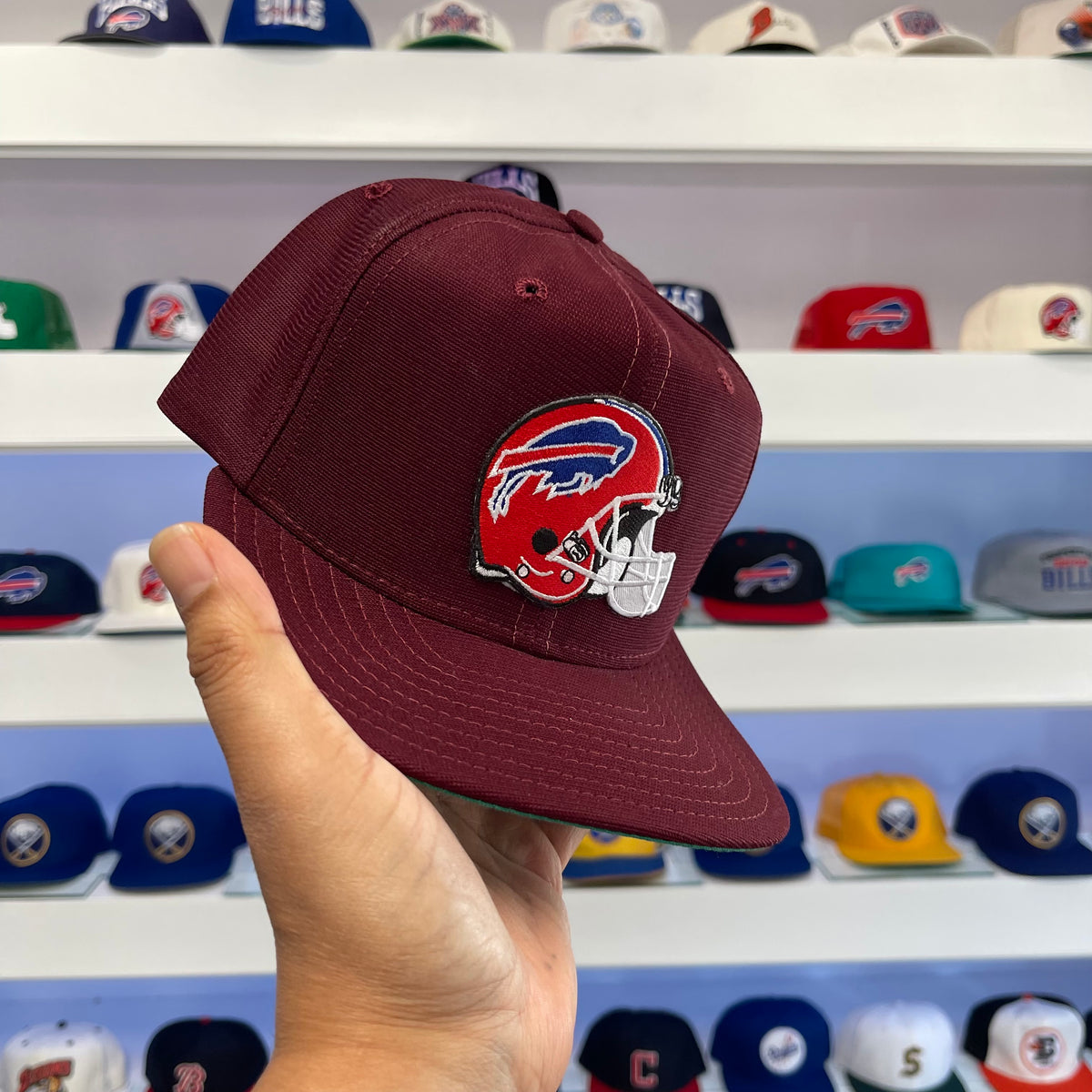 Vintage 1990s Buffalo Bills Maroon Nylon Snap Back