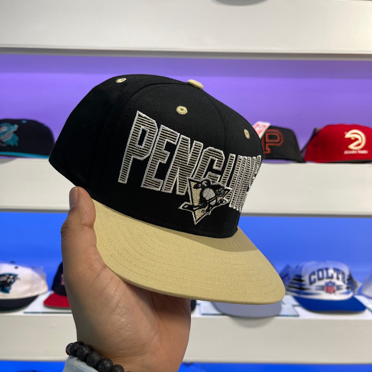 Vintage NHL Pittsburgh Penguins Reebok Snap Back Dead Stock New