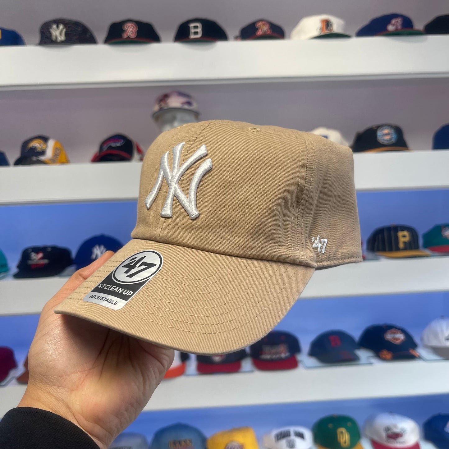 MLB New York Yankees 47 Curve Brim Strap Back
