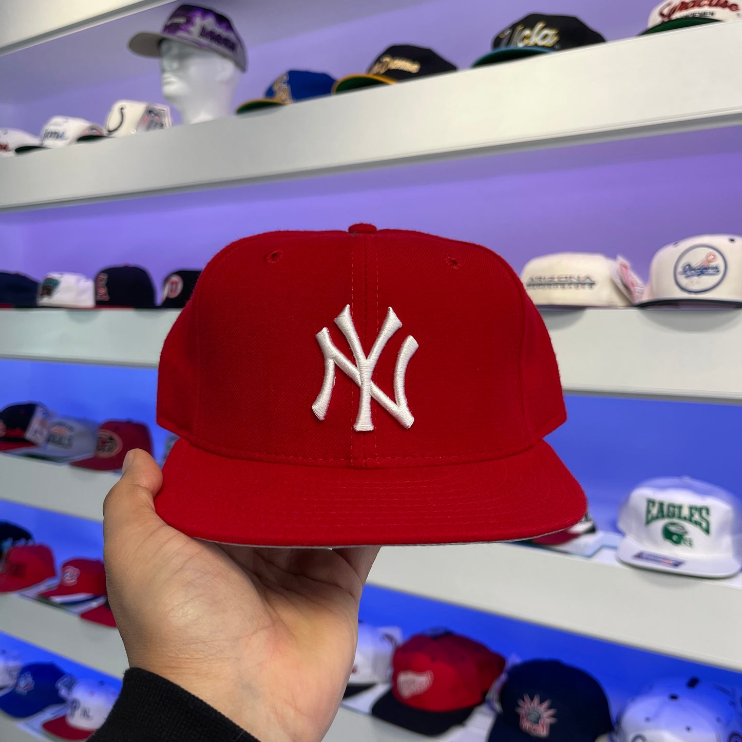 2000s New York Yankees Red Wool New Era 59fifty Fitted Size 7 1/2 Spike Lee Fred Durst